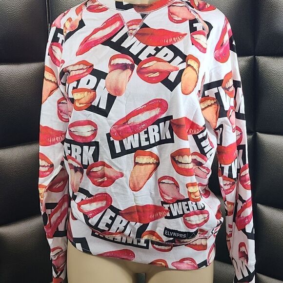 Miley Twerk shirt    - Picture 2 of 9